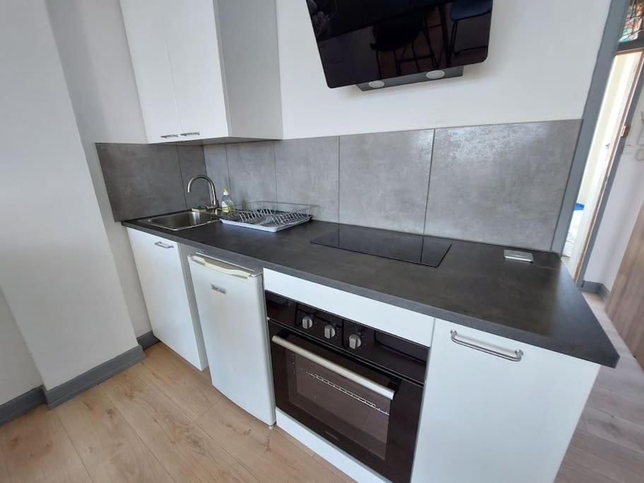 Le Voltaire - T2 Neuf Face Pyrenees Apartment Tarbes Exterior photo